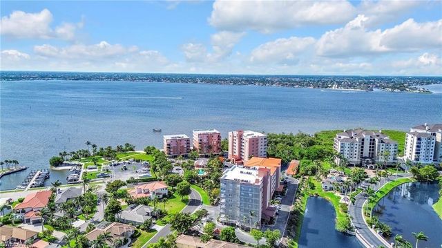 14819 Laguna DR 403, Fort Myers, FL 33908