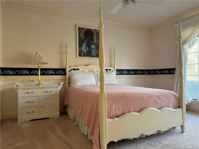908 E Prospect Avenue, Raeford, NC 28376