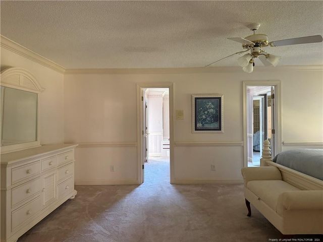 908 E Prospect Avenue, Raeford, NC 28376