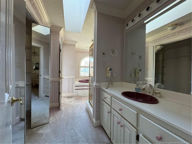 908 E Prospect Avenue, Raeford, NC 28376