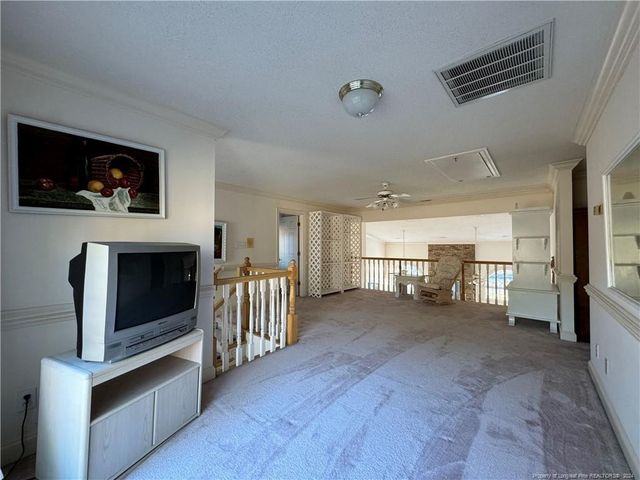 908 E Prospect Avenue, Raeford, NC 28376