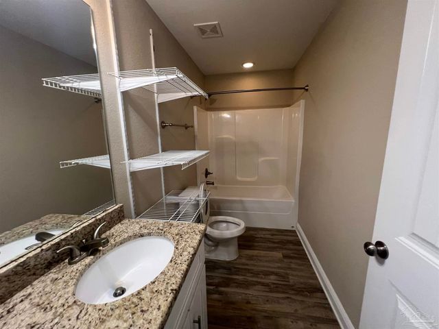 364 Evening Falls Dr, Pensacola, FL 32534