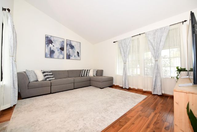 8244 Crestshire Cir, Orangevale, CA 95662