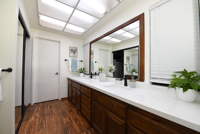 8244 Crestshire Cir, Orangevale, CA 95662