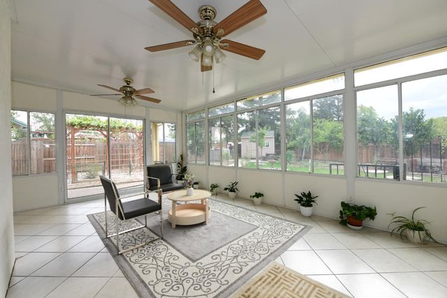 8244 Crestshire Cir, Orangevale, CA 95662