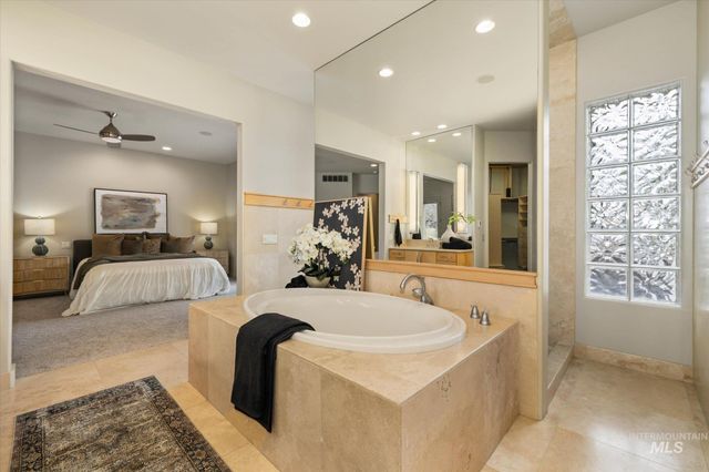 1400 N Razza Way, Eagle, ID 83616