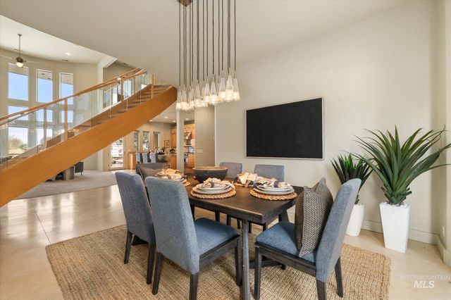 1400 N Razza Way, Eagle, ID 83616