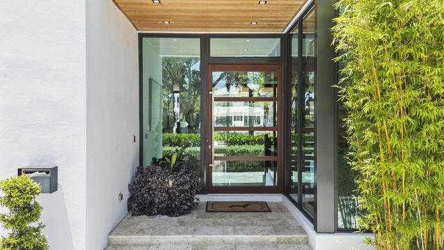 2863 NE 27th Street, Fort Lauderdale, FL 33306