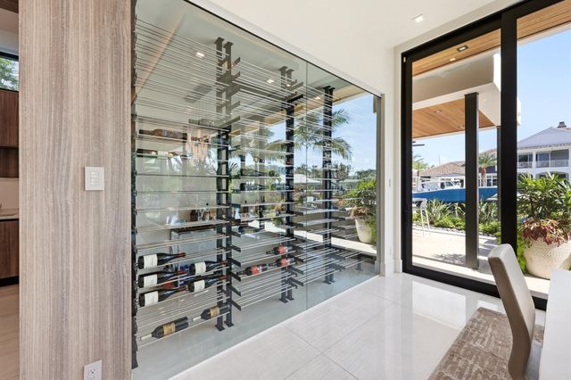 2863 NE 27th Street, Fort Lauderdale, FL 33306
