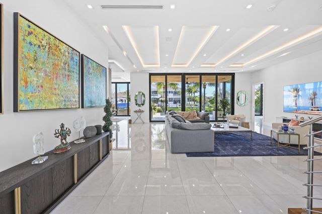 2863 NE 27th Street, Fort Lauderdale, FL 33306