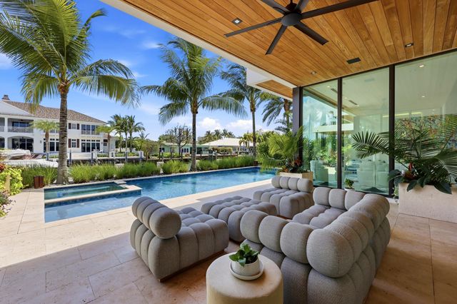 2863 NE 27th Street, Fort Lauderdale, FL 33306