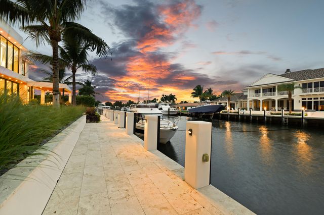 2863 NE 27th Street, Fort Lauderdale, FL 33306
