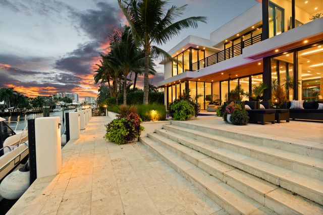 2863 NE 27th Street, Fort Lauderdale, FL 33306