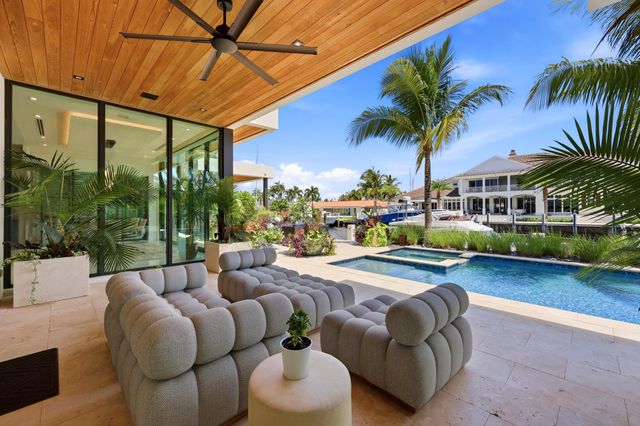 2863 NE 27th Street, Fort Lauderdale, FL 33306