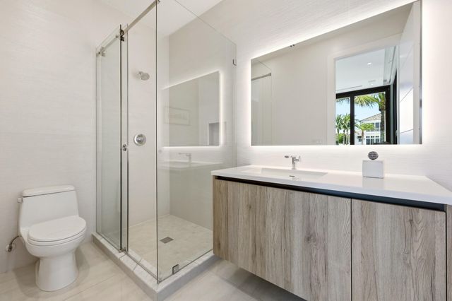 2863 NE 27th Street, Fort Lauderdale, FL 33306