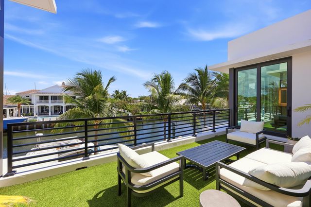 2863 NE 27th Street, Fort Lauderdale, FL 33306