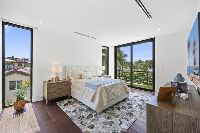 2863 NE 27th Street, Fort Lauderdale, FL 33306