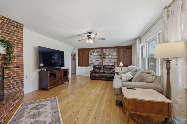 107 Brookwood Drive, Athens, AL 35613