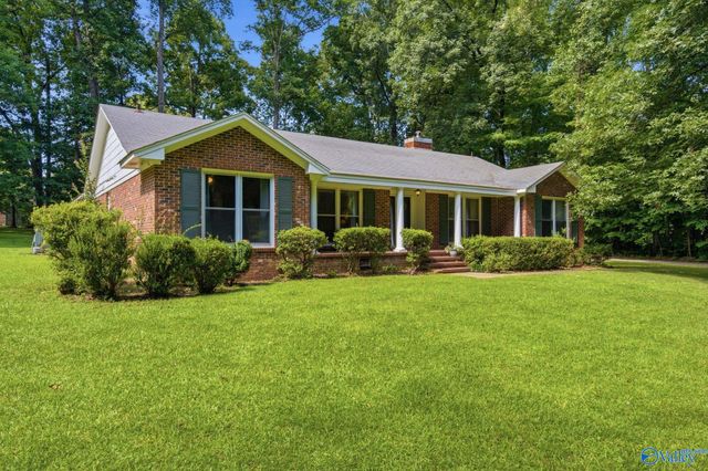 107 Brookwood Drive, Athens, AL 35613