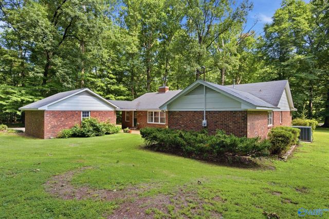 107 Brookwood Drive, Athens, AL 35613