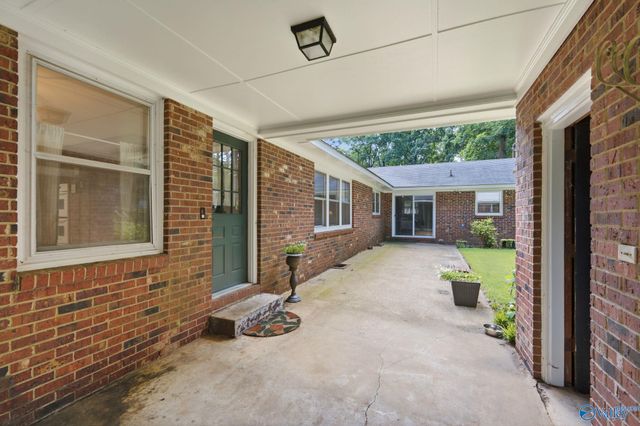 107 Brookwood Drive, Athens, AL 35613