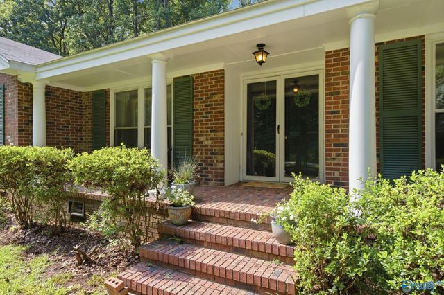 107 Brookwood Drive, Athens, AL 35613