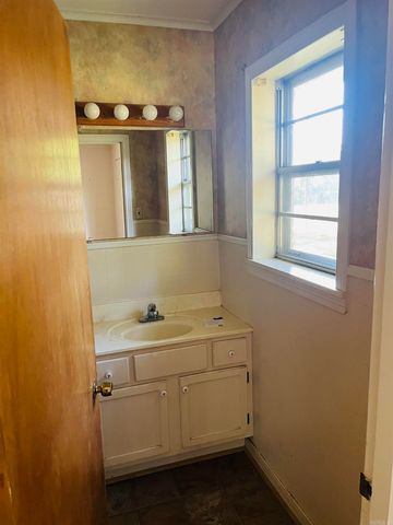 467 S Edwards Street, Monticello, AR 71655