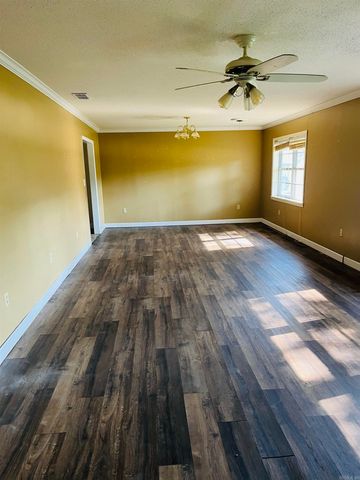 467 S Edwards Street, Monticello, AR 71655