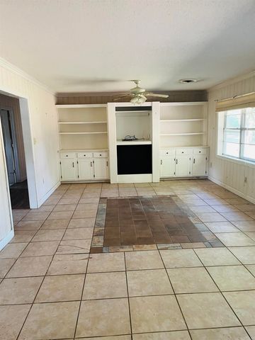 467 S Edwards Street, Monticello, AR 71655