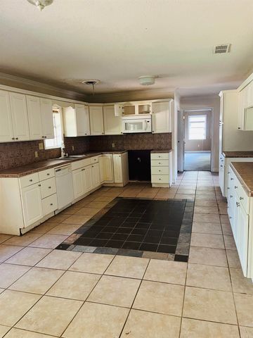 467 S Edwards Street, Monticello, AR 71655