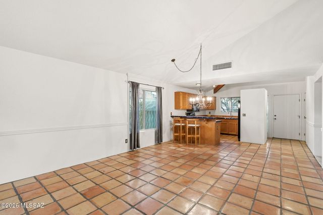 3000 E Thornhall Terrace, Tucson, AZ 85716