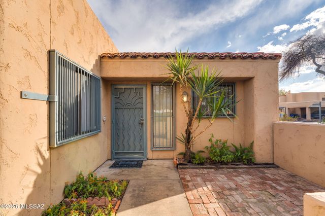 3000 E Thornhall Terrace, Tucson, AZ 85716
