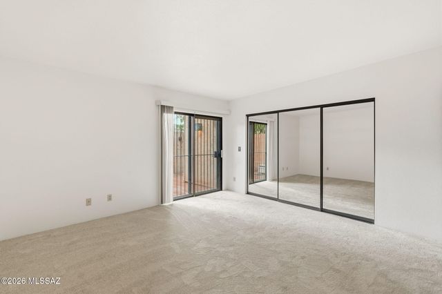 3000 E Thornhall Terrace, Tucson, AZ 85716