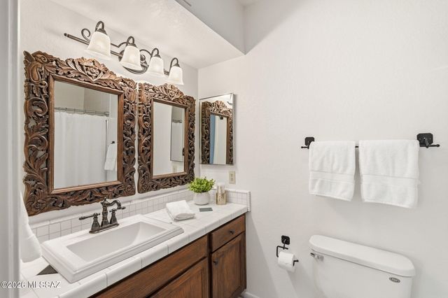 3000 E Thornhall Terrace, Tucson, AZ 85716