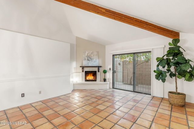 3000 E Thornhall Terrace, Tucson, AZ 85716