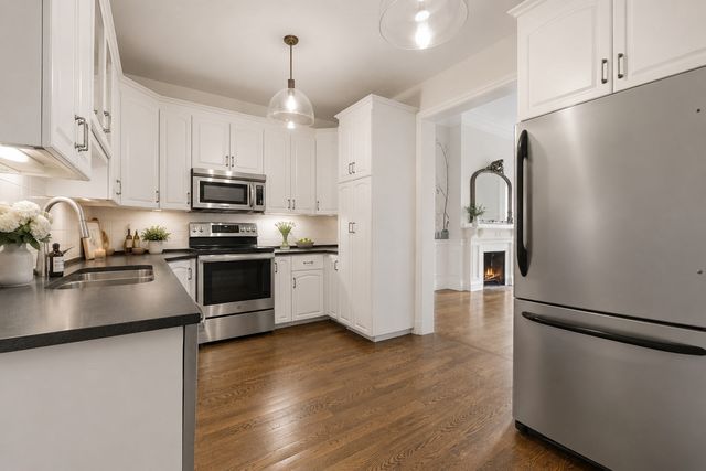263 Commonwealth VI, Boston, MA 02116
