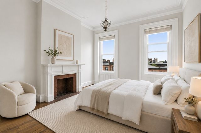 263 Commonwealth VI, Boston, MA 02116