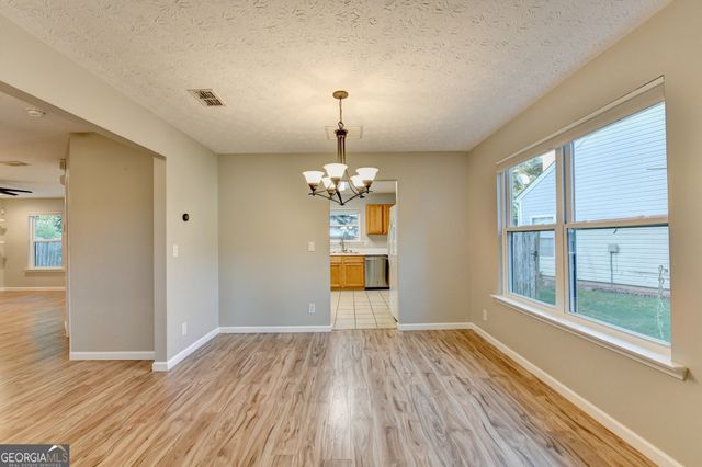 577 Ives Circle NW, Lilburn, GA 30047