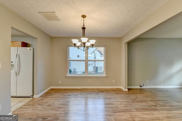 577 Ives Circle NW, Lilburn, GA 30047