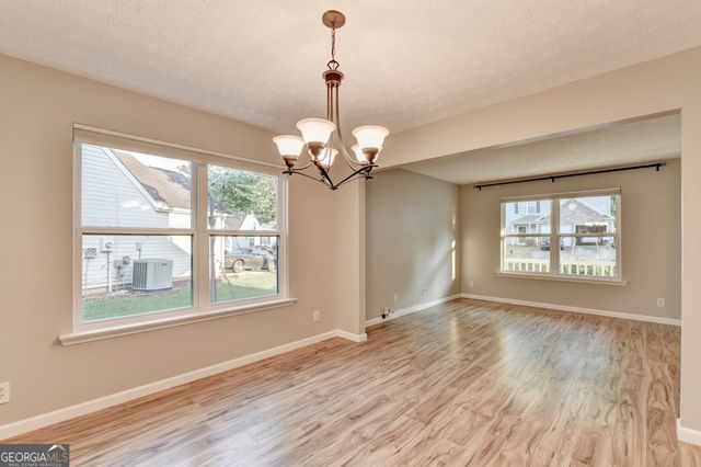 577 Ives Circle NW, Lilburn, GA 30047