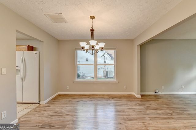 577 Ives Circle NW, Lilburn, GA 30047