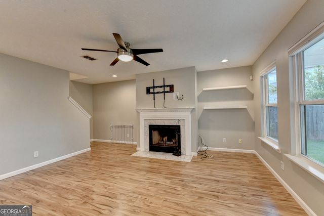 577 Ives Circle NW, Lilburn, GA 30047
