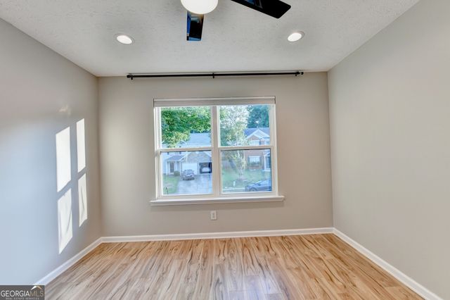 577 Ives Circle NW, Lilburn, GA 30047