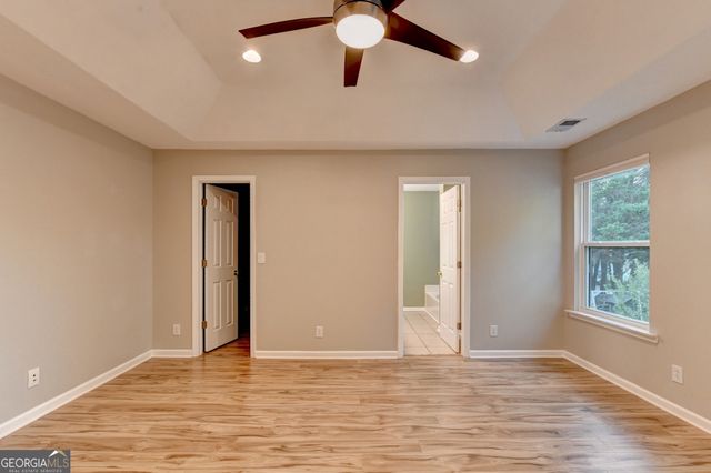 577 Ives Circle NW, Lilburn, GA 30047