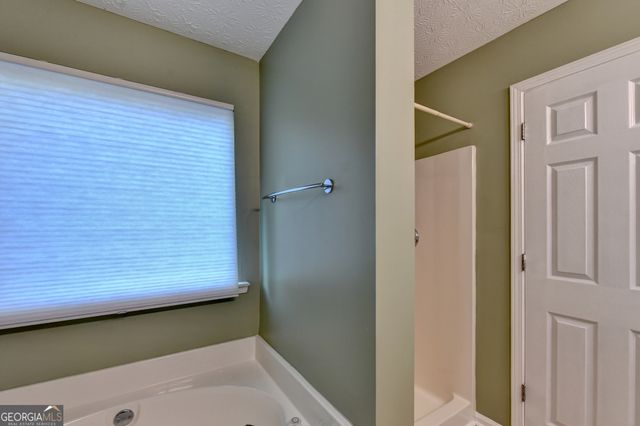 577 Ives Circle NW, Lilburn, GA 30047