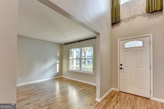 577 Ives Circle NW, Lilburn, GA 30047
