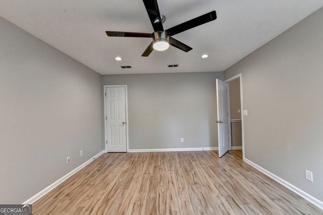 577 Ives Circle NW, Lilburn, GA 30047