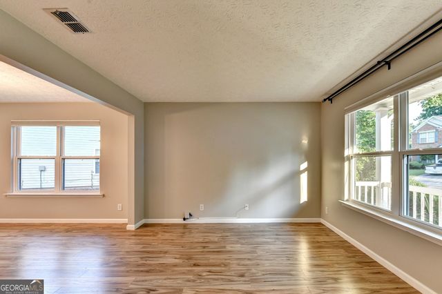 577 Ives Circle NW, Lilburn, GA 30047