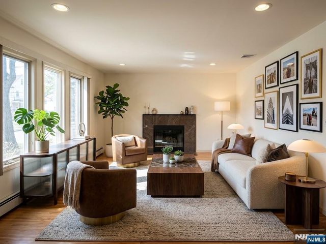 55 Columbus A, Tenafly, NJ 07067