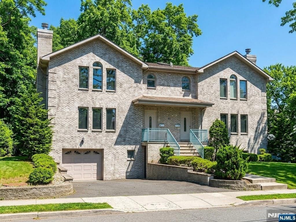 55 Columbus A, Tenafly, NJ 07067